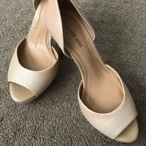 Pearl Gianni Bini Pumps